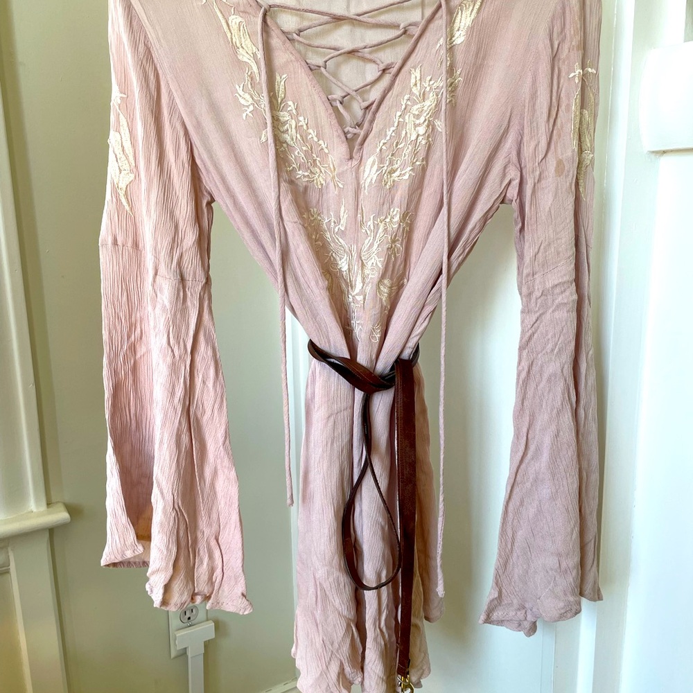 SOFT MAUVE CREPE RAYON W/WHITE DETAIL EMBROIDERY PEASANT DRESS BELL SLEEVES SM